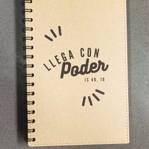 Cuaderno de papel reciclado "Llego con poder"